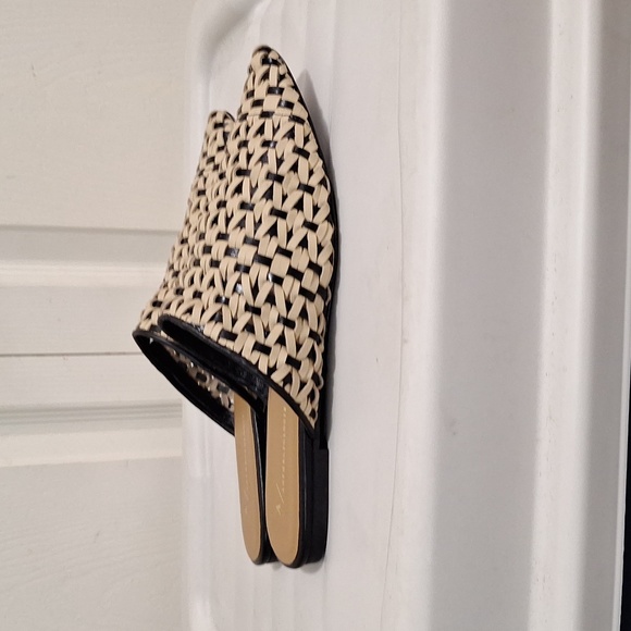 Anthropologie "Nisolo" go-to slip-on flats mules - woven leather - beige/black - Picture 5 of 11